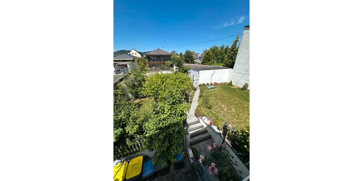 Dachgeschoßwohnung Kruft - 3 Zimmer, 80 m&sup2;, 700&euro; | Angebot:25075013