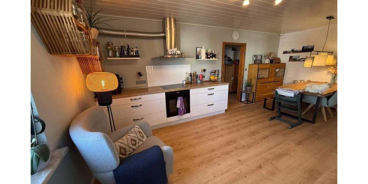 Etagenwohnung Rheinbrohl - 2 Zimmer, 93 m&sup2;, 174.000&euro; | Angebot:25787224