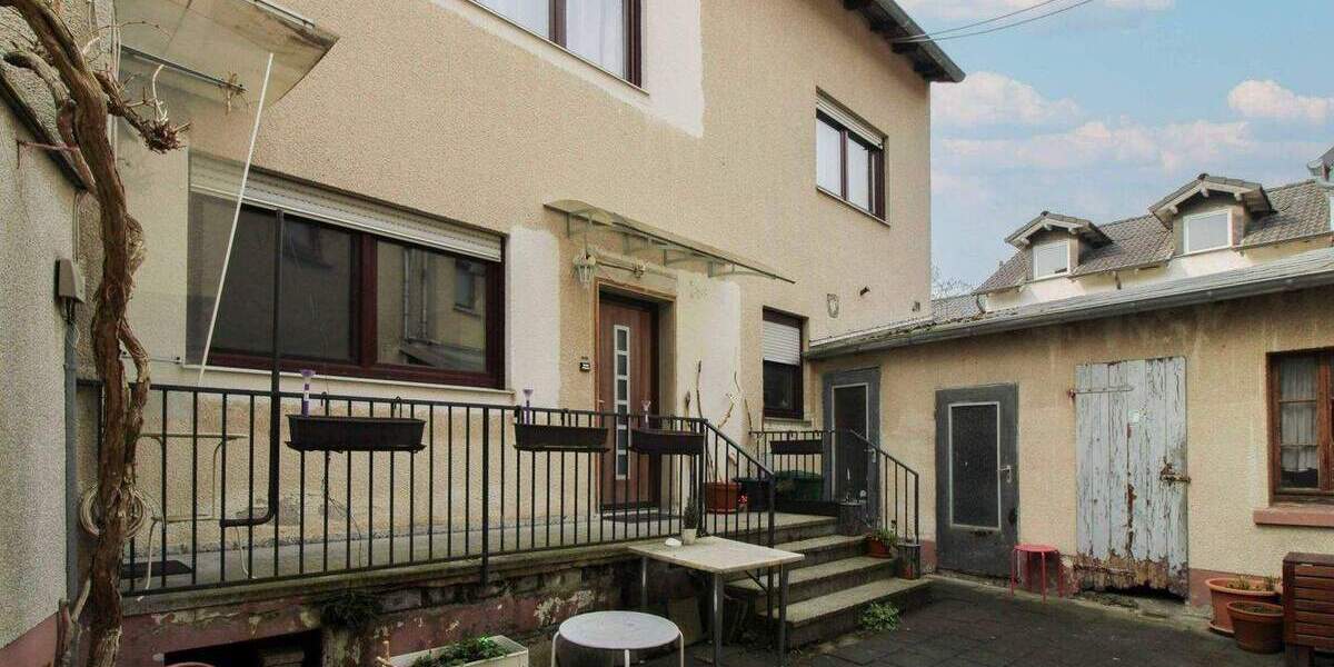 Mehrfamilienhaus, Wohnhaus Leutesdorf - 9 Zimmer, 308 m&sup2;, 360.000&euro; | Angebot:25699240