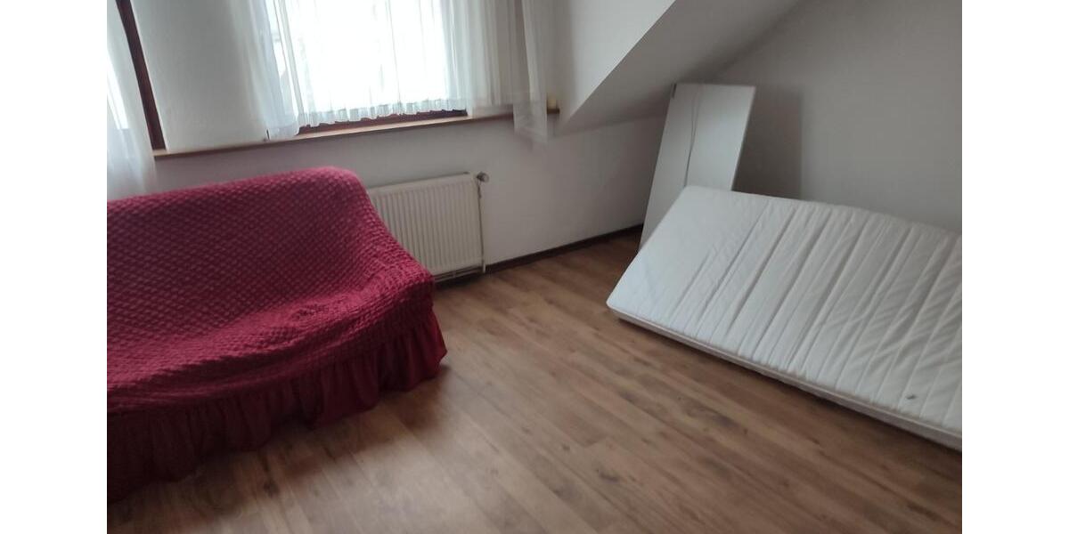 Dachgeschoßwohnung Spay - 2 Zimmer, 30 m&sup2;, 600&euro; | Angebot:25831833