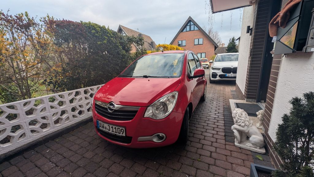 Opel Agila 183.000 km 2.150 &euro; Sinzig 53489