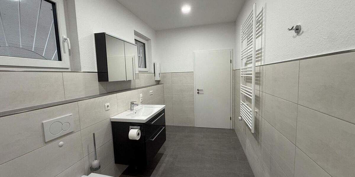 Etagenwohnung Andernach Namedy - 5 Zimmer, 116 m&sup2;, 1.750&euro; | Angebot:25831639