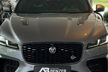 Jaguar F-Pace 95.000 km 48.599 &euro; Wirges 56422