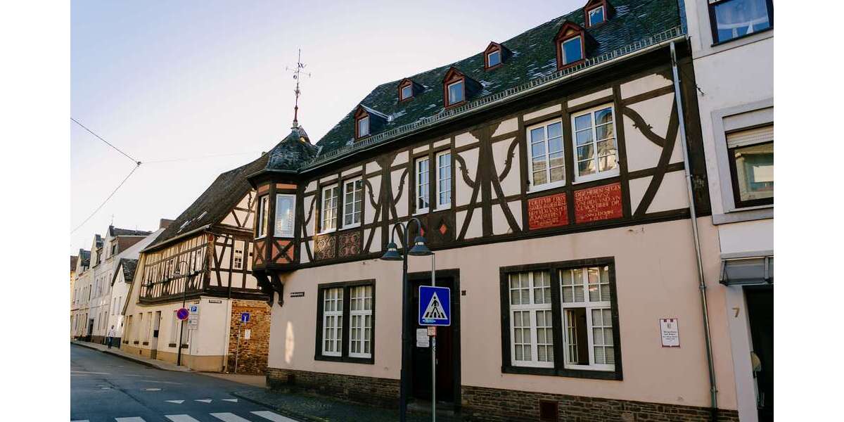 Einfamilienhaus Vallendar - 10 Zimmer, 280 m&sup2;, 349.000&euro; | Angebot:22770624