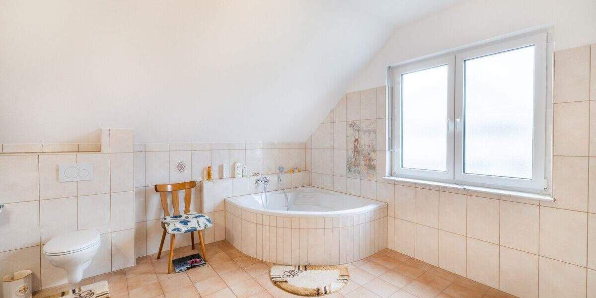 Einfamilienhaus Güllesheim - 6 Zimmer, 172 m&sup2;, 459.000&euro; | Angebot:25729736