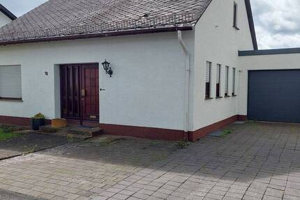 Haus Mayen / Kürrenberg Kürrenberg - 5 Zimmer, 115 m&sup2;, 195.000&euro; | Angebot:25668589