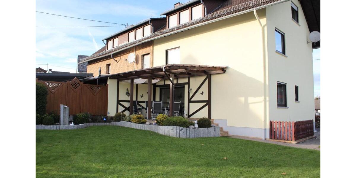 Doppelhaushälfte Montabaur - 6.5 Zimmer, 146 m&sup2;, 1.300&euro; | Angebot:25843109