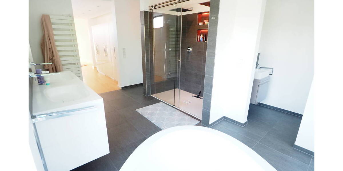 Einfamilienhaus Niederelbert - 5 Zimmer, 332 m&sup2;, 995.000&euro; | Angebot:25665813