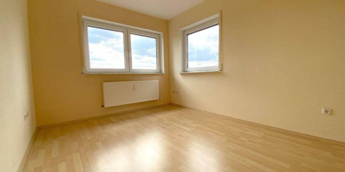 Mehrfamilienhaus, Wohnhaus Mayen Kürrenberg - 6 Zimmer, 135 m&sup2;, 1.200&euro; | Angebot:25747874