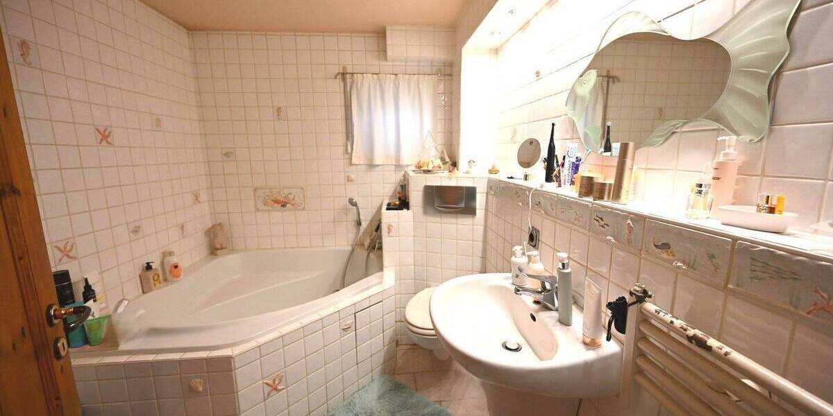 Einfamilienhaus Neustadt Weißenfels - 9 Zimmer, 200 m&sup2;, 259.000&euro; | Angebot:25687301