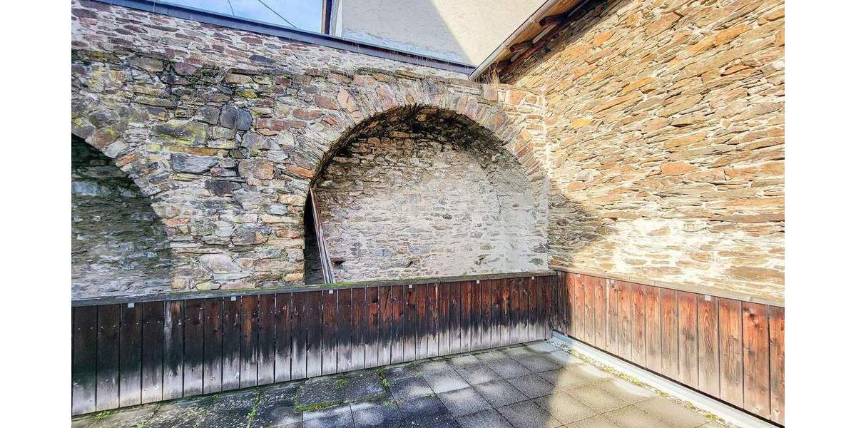 Einfamilienhaus Dausenau - 6 Zimmer, 140 m&sup2;, 79.000&euro; | Angebot:25691927