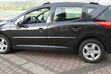 Peugeot 207 95.000 km 3.450 &euro; Bad Breisig 53498