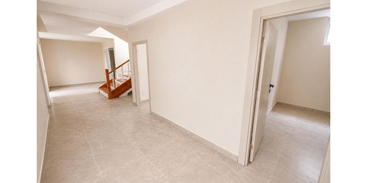 Villa Rheinbreitbach - 600.000&euro; | Angebot:27093860