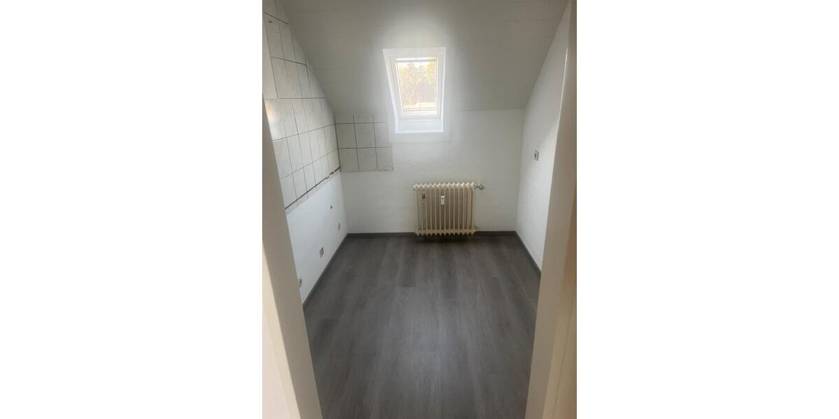 Dachgeschoßwohnung Neuwied - 2 Zimmer, 50 m&sup2;, 550&euro; | Angebot:25859992