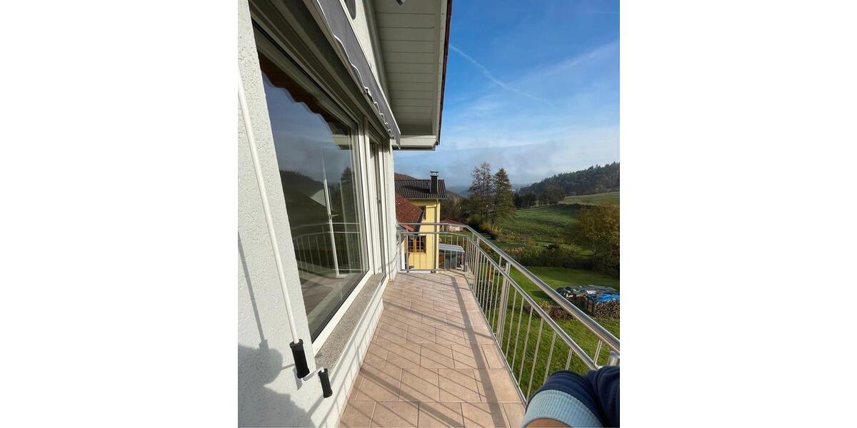 Dachgeschoßwohnung Breitscheid - 3 Zimmer, 72 m&sup2;, 620&euro; | Angebot:25860012