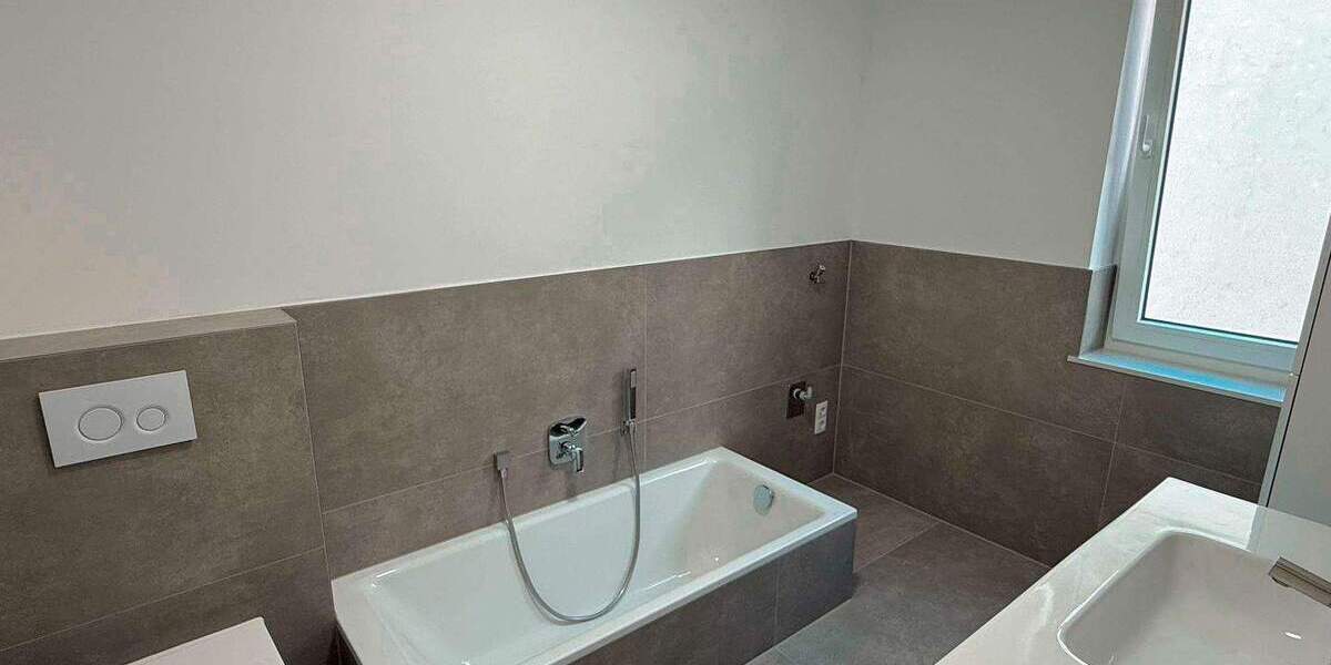 Doppelhaushälfte Neuwied Engers - 7 Zimmer, 160 m&sup2;, 539.000&euro; | Angebot:25742439