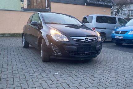 Opel Corsa 124.800 km 2.500 &euro; Remagen 53424