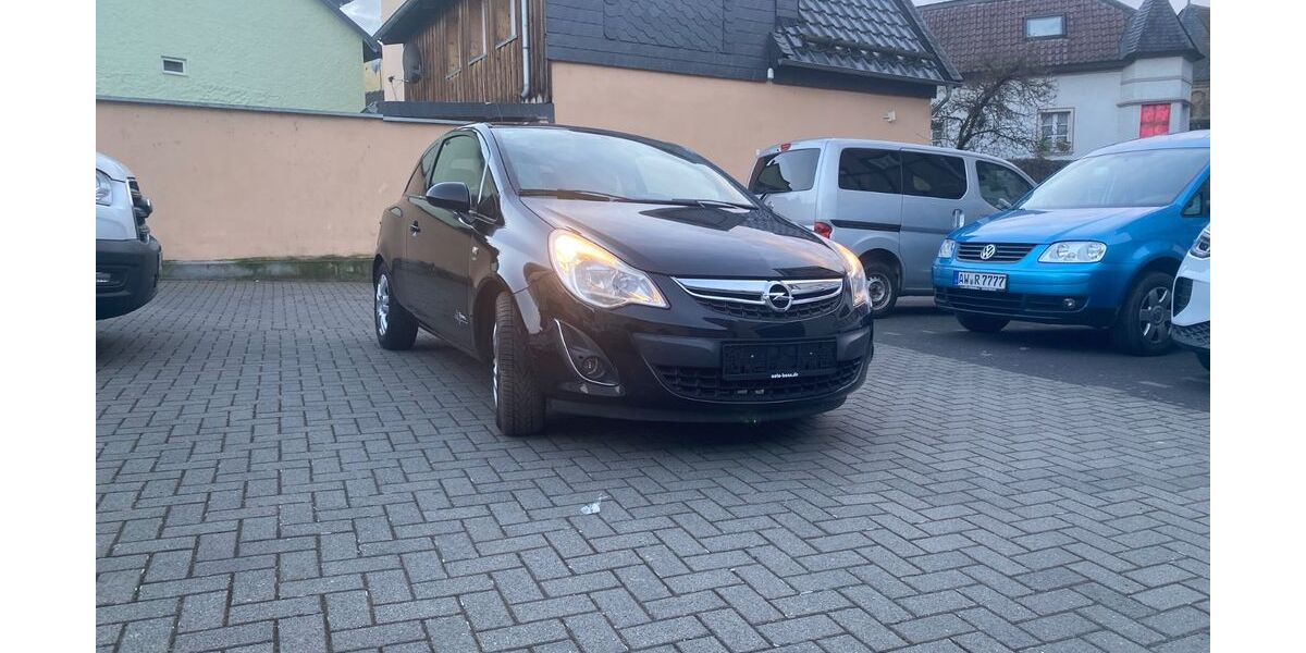 Opel Corsa 124.800 km 2.500 &euro; Remagen 53424