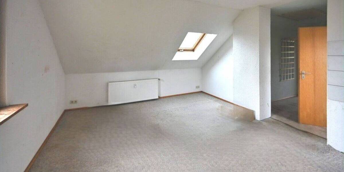 Einfamilienhaus Neustadt Weißenfels - 9 Zimmer, 200 m&sup2;, 259.000&euro; | Angebot:25687301