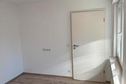 Wohnung Linz am Rhein - 3 Zimmer, 90 m&sup2;, 900&euro; | Angebot:25659928