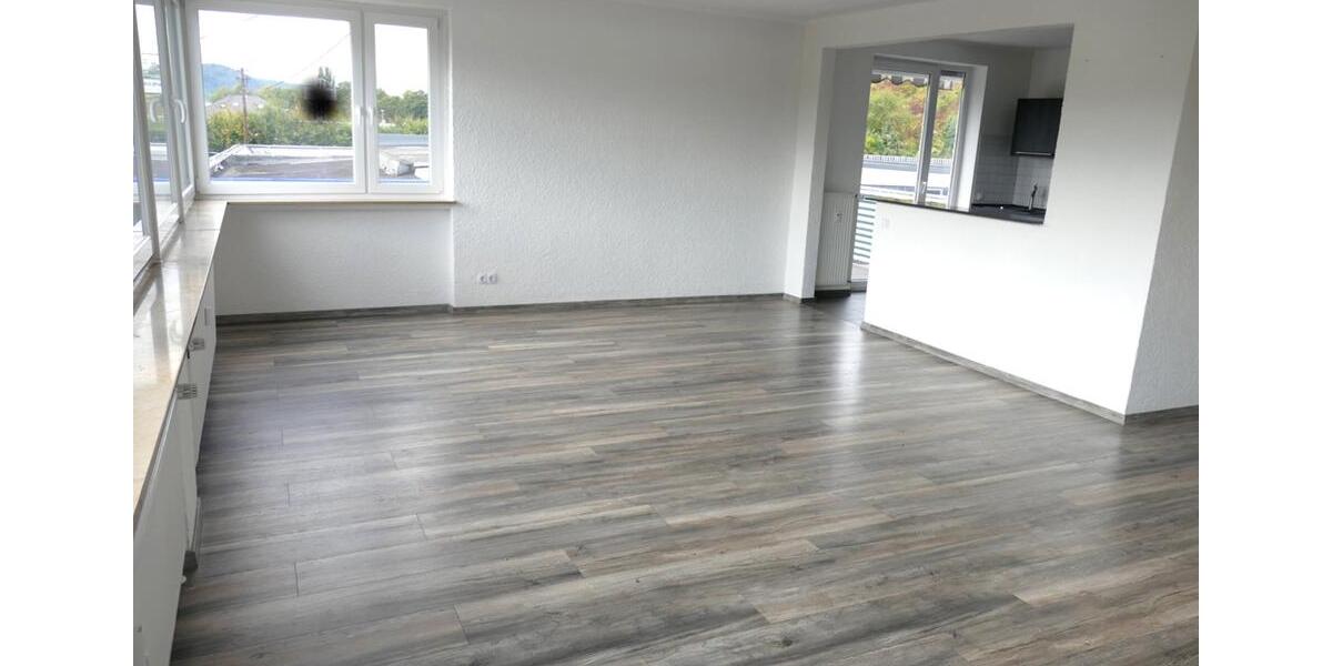 Etagenwohnung Braubach - 3 Zimmer, 100 m&sup2;, 985&euro; | Angebot:22991444