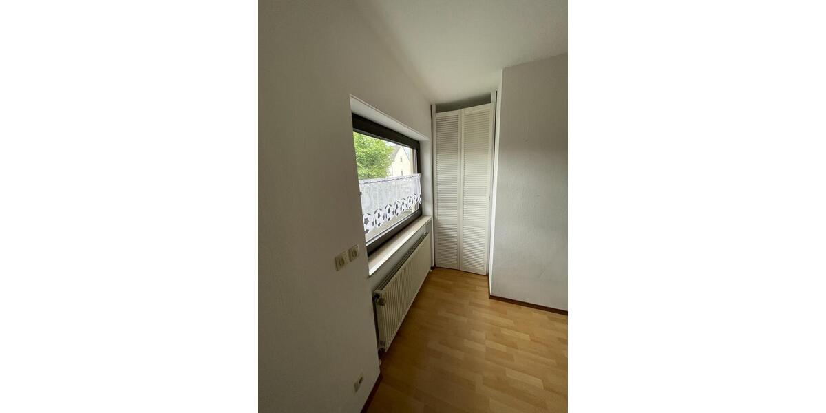 Dachgeschoßwohnung Koblenz Bubenheim - 4 Zimmer, 96 m&sup2;, 900&euro; | Angebot:26522600