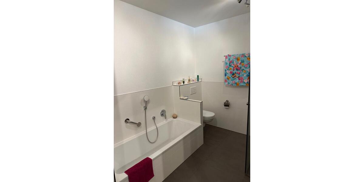 Etagenwohnung Waldbreitbach - 3 Zimmer, 100 m&sup2;, 950&euro; | Angebot:25712119