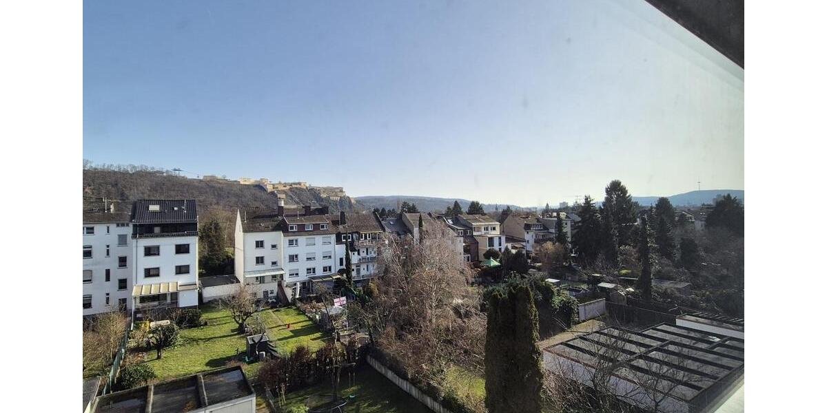 Dachgeschoßwohnung Koblenz - 2.5 Zimmer, 98 m&sup2;, 1.099&euro; | Angebot:25641190