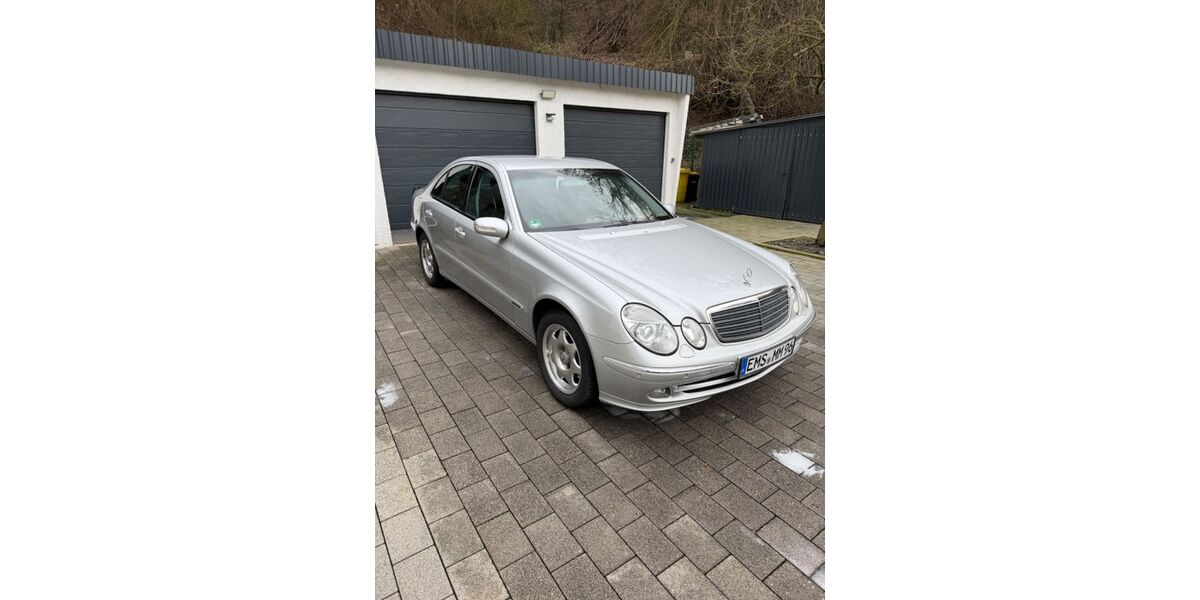 Mercedes-Benz E 200 90.983 km 9.820 &euro; Lahnstein 56112