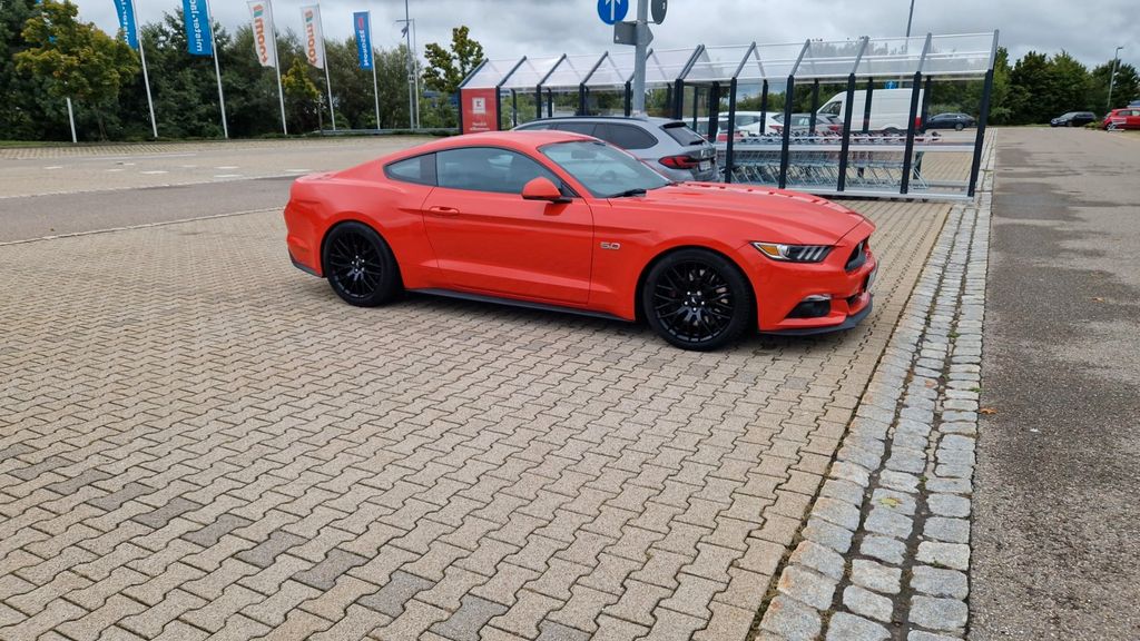 Ford Mustang 68.000 km 36.000 &euro; Brodenbach 56332