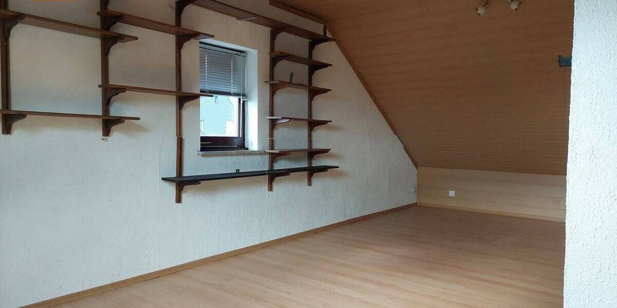 Einfamilienhaus Mayen / Kürrenberg Kürrenberg - 5 Zimmer, 115 m&sup2;, 195.000&euro; | Angebot:25668589