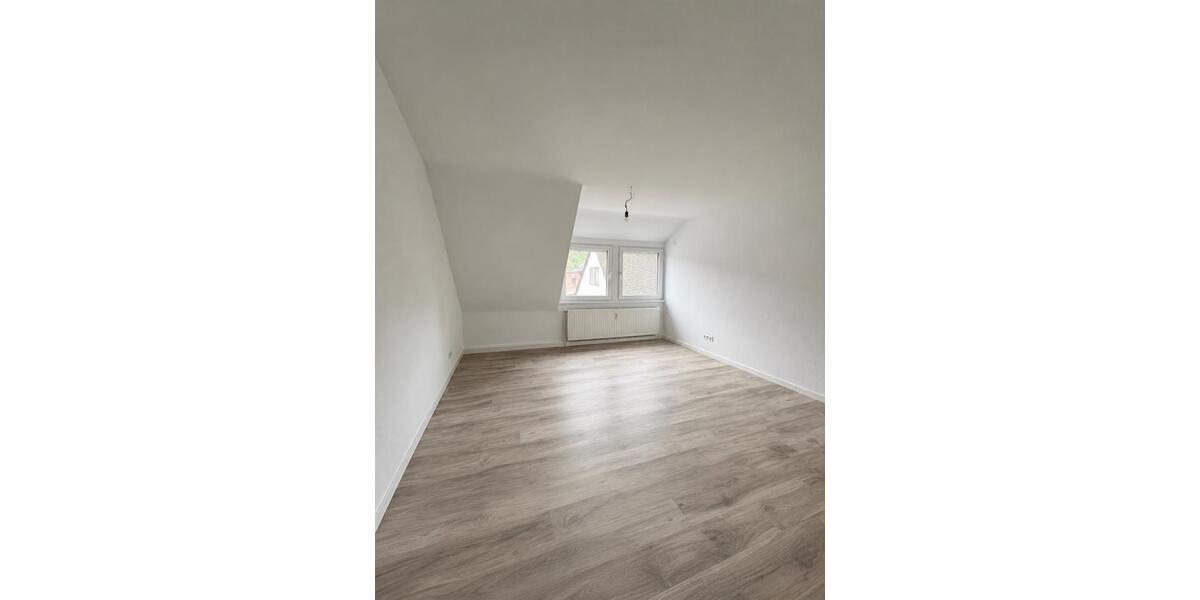 Dachgeschoßwohnung Ötzingen - 3 Zimmer, 72 m&sup2;, 990&euro; | Angebot:26464093