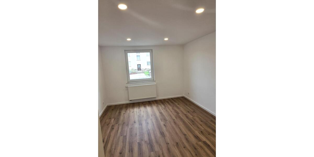 Erdgeschoßwohnung Höhr-Grenzhausen Grenzhausen - 5 Zimmer, 120 m&sup2;, 1.150&euro; | Angebot:25925118