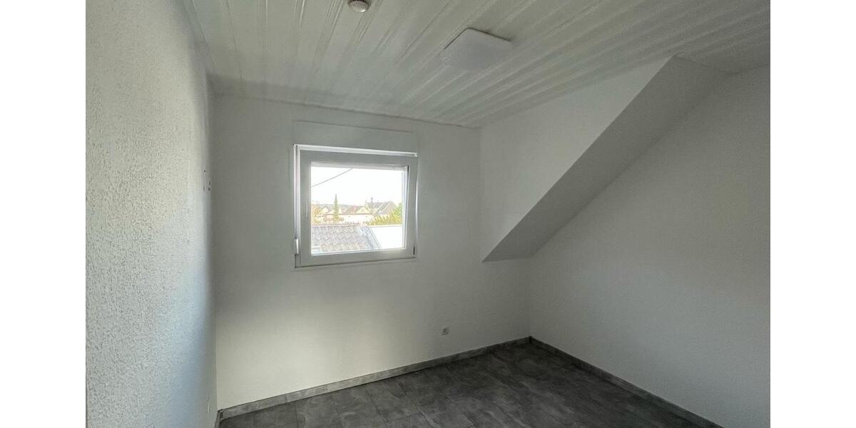 Dachgeschoßwohnung Bad Neuenahr-Ahrweiler Ahrweiler - 2 Zimmer, 52 m&sup2;, 430&euro; | Angebot:25893797