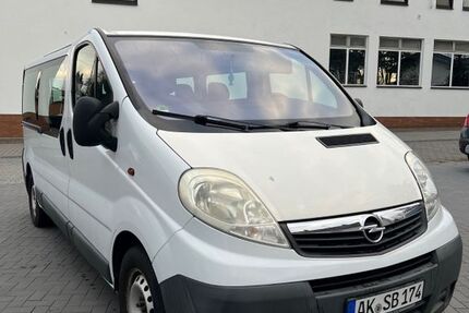 Opel Vivaro 317.000 km 7.600 &euro; Horhausen 56593