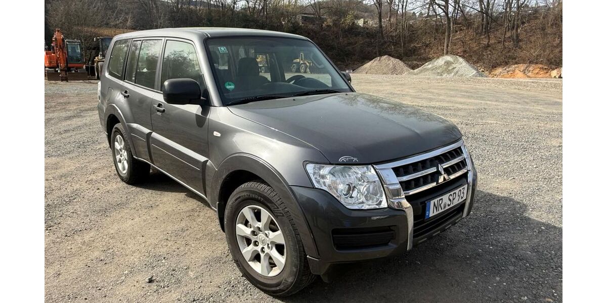 Mitsubishi Pajero 153.630 km 21.990 &euro; Vettelschoss 53560