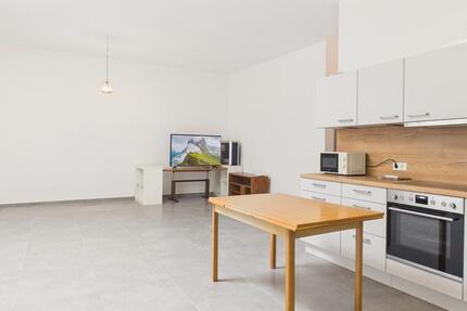 Wohnung Halsenbach - 4 Zimmer, 106 m&sup2;, 1.200&euro; | Angebot:24810655