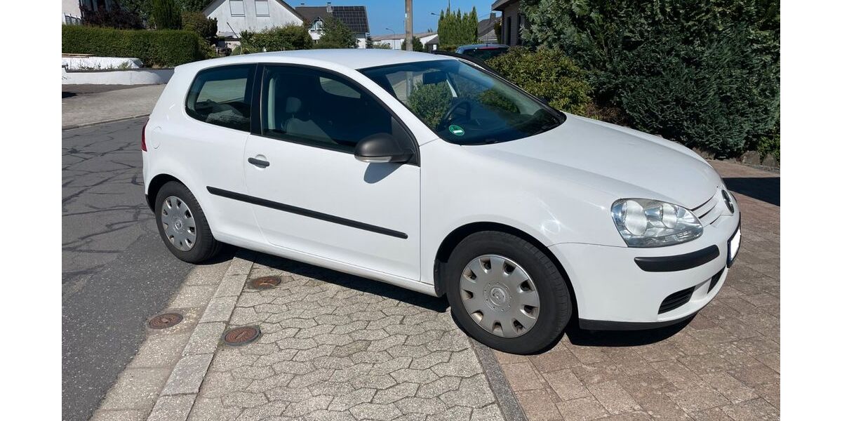 VW Golf 250.000 km 2.500 &euro; Kirchwald 56729