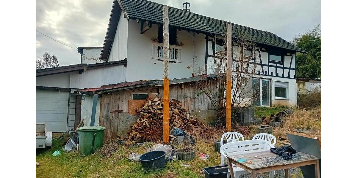 Einfamilienhaus Asbach - 6 Zimmer, 130 m&sup2;, 169.000&euro; | Angebot:25614198