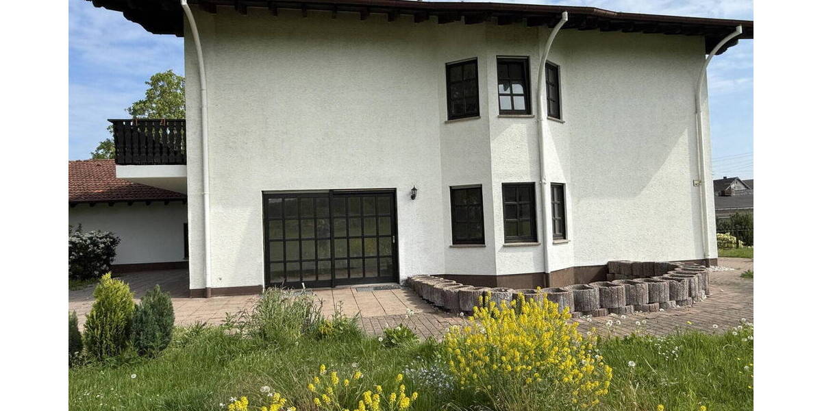 Einfamilienhaus Ransbach-Baumbach Baumbach - 1 Zimmer, 255 m&sup2;, 2.250&euro; | Angebot:26550261