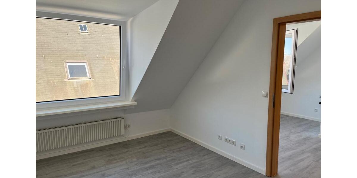 Dachgeschoßwohnung Koblenz Arenberg-Immendorf - 2 Zimmer, 23 m&sup2;, 295&euro; | Angebot:26683126