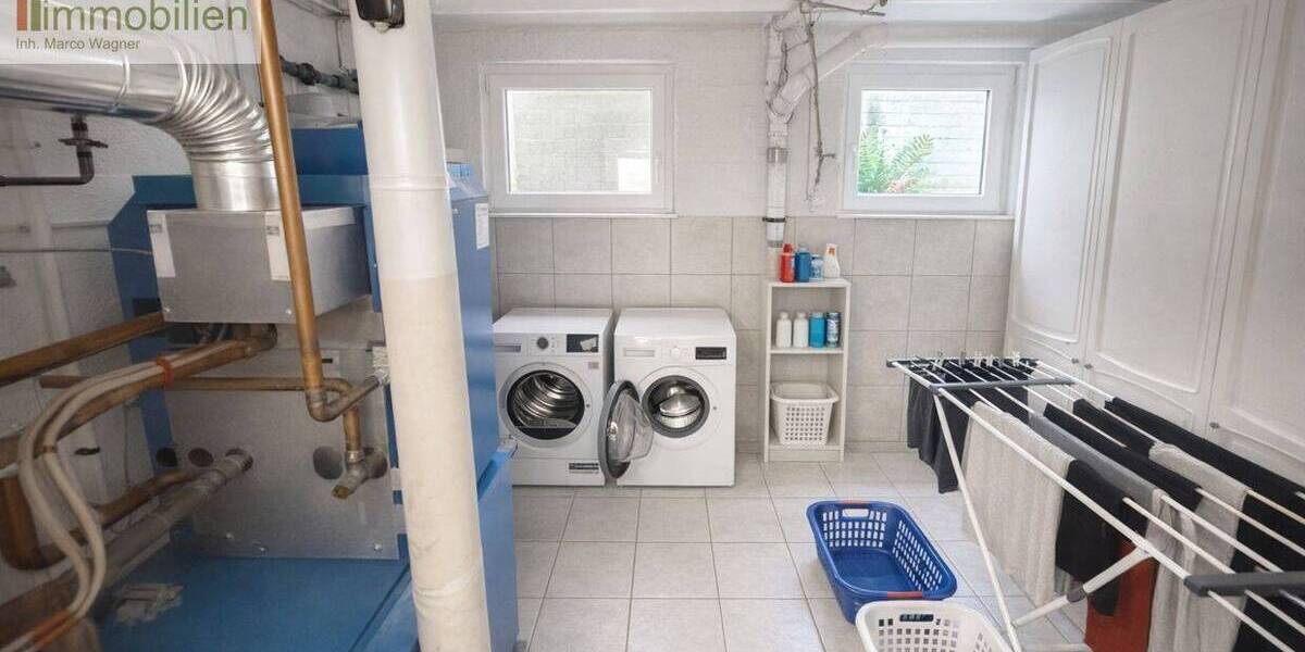 Reihenendhaus Hausen - 5 Zimmer, 240 m&sup2;, 249.000&euro; | Angebot:26863210