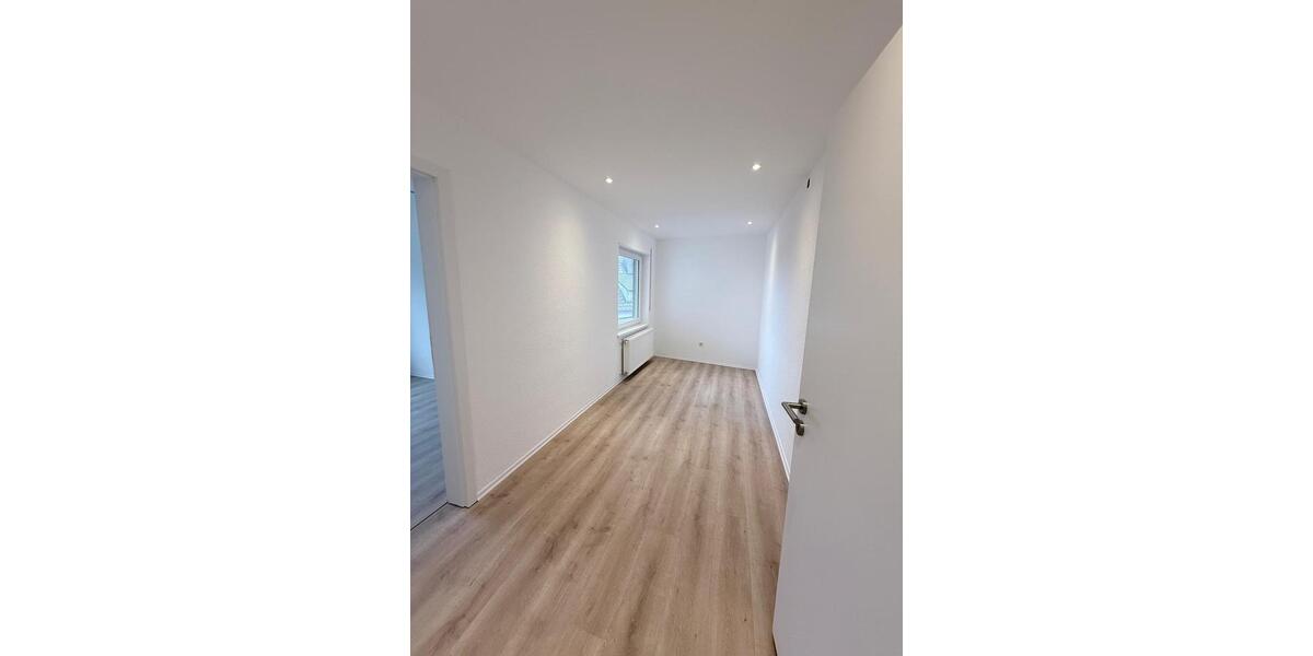 Etagenwohnung Kleinmaischeid - 4 Zimmer, 135 m&sup2;, 1.215&euro; | Angebot:25256837