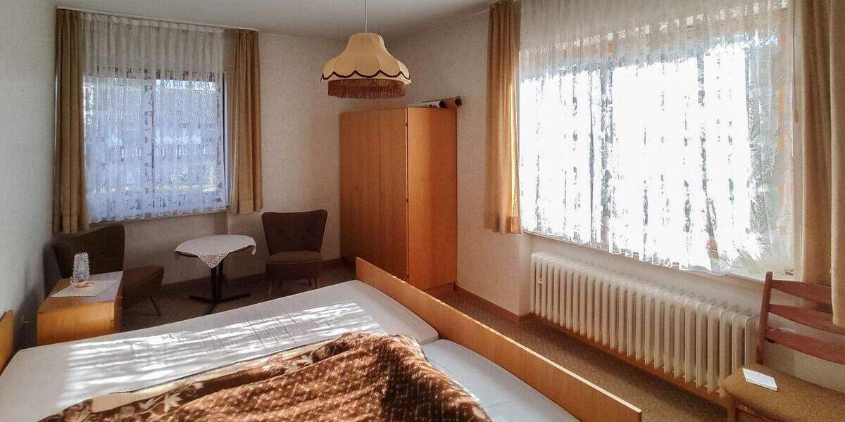 Mehrfamilienhaus, Wohnhaus Freirachdorf - 1 Zimmer, 317 m&sup2;, 329.000&euro; | Angebot:25691934