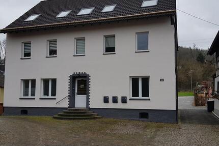 Wohnung Flammersfeld - 3 Zimmer, 92 m&sup2;, 750&euro; | Angebot:25860006