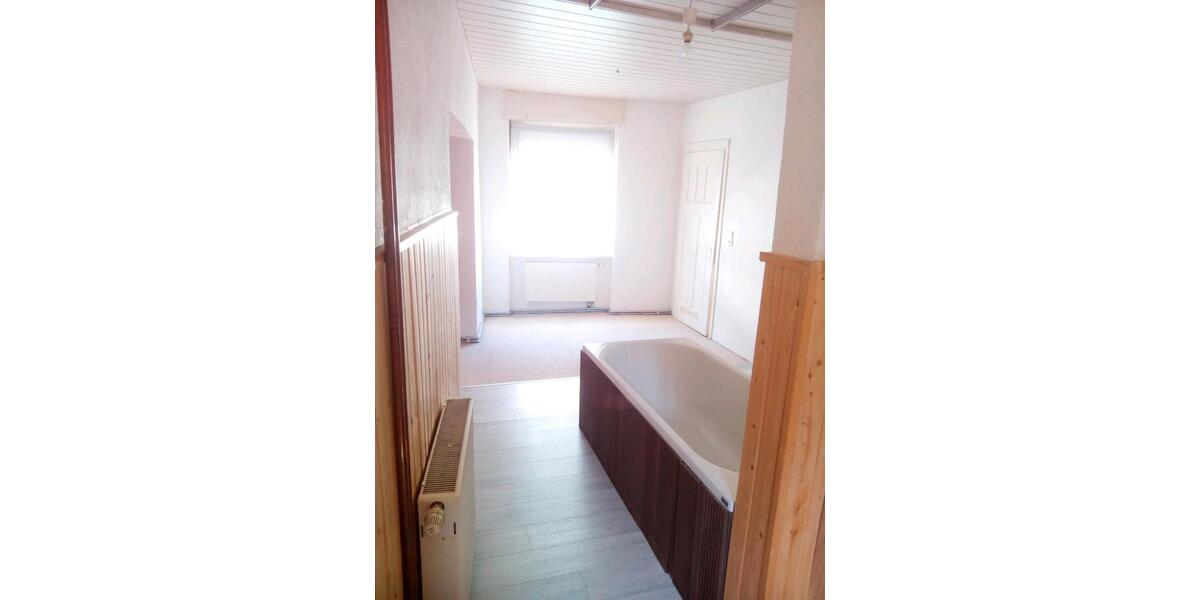 Etagenwohnung Raubach - 3 Zimmer, 100 m&sup2;, 700&euro; | Angebot:24591151