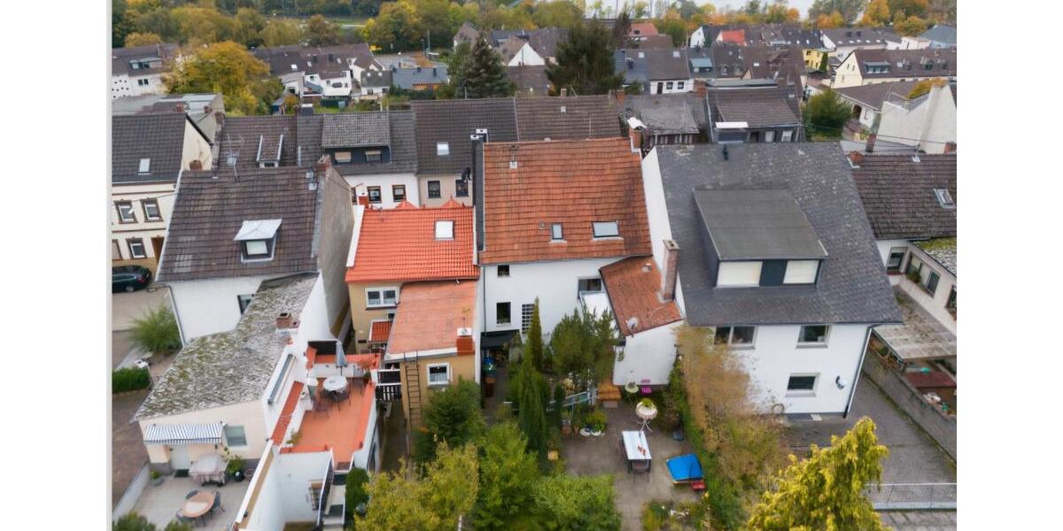 Reihenhaus Neuwied Feldkirchen - 7 Zimmer, 150 m&sup2;, 329.000&euro; | Angebot:26233944