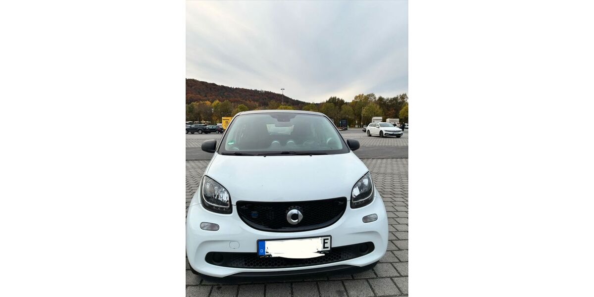 Smart ForFour 23.522 km 7.600 &euro; Dausenau 56132
