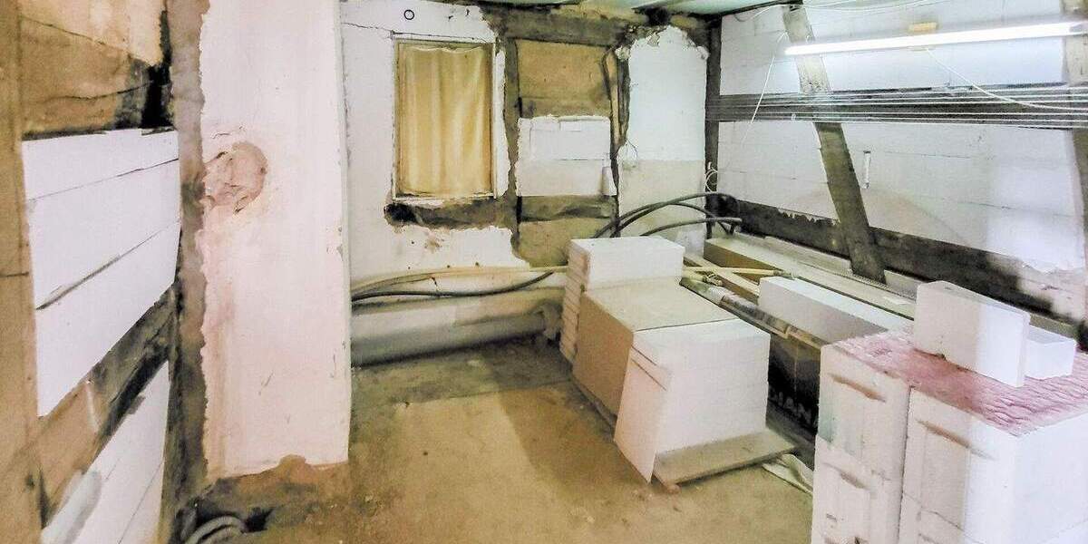 Einfamilienhaus Dausenau - 6 Zimmer, 140 m&sup2;, 79.000&euro; | Angebot:25691927