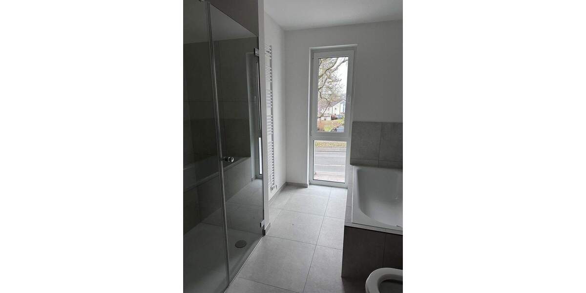 Reihenmittelhaus Andernach - 5 Zimmer, 127 m&sup2;, 1.595&euro; | Angebot:25835774